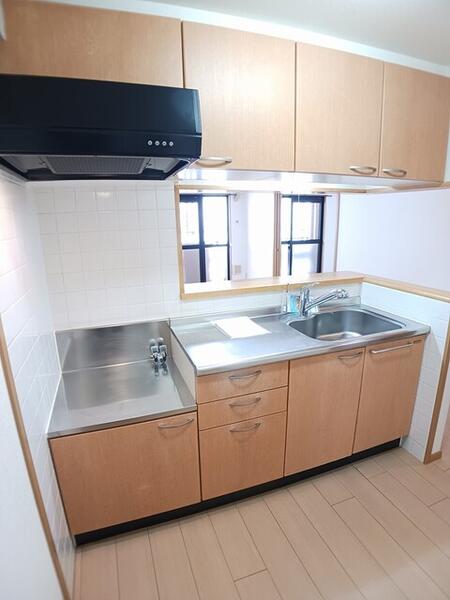 エスト ヴィラージュ(キッチン)