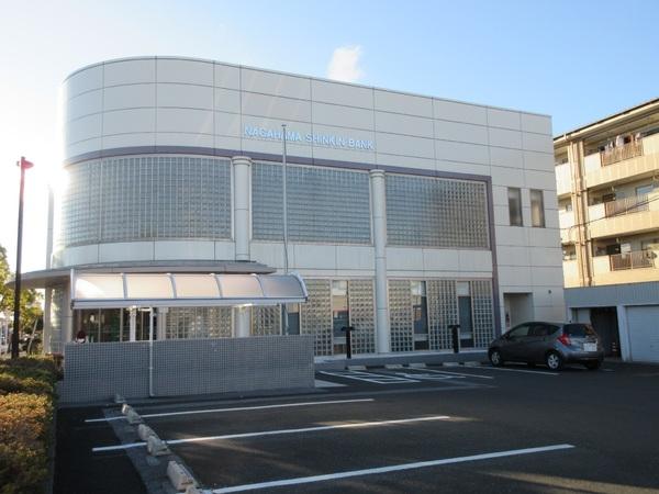 グラシューARK26(長浜信用金庫やわた中山支店)