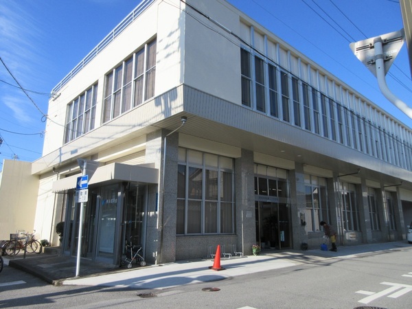 R-SQUARE(長浜信用金庫三ッ矢支店)