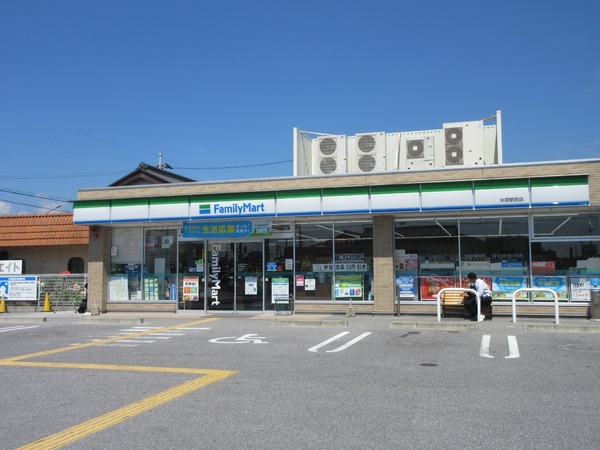 アミティハイツ１(ファミリーマート米原駅西店)