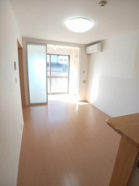 エルフローレ(リビング)