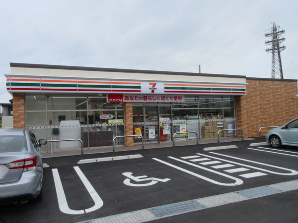 サニーヒル参番館(セブンイレブン長浜八幡東町店)