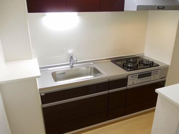 グランド　ヒル弐番館