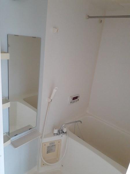 ラ・ミティエ(バス)