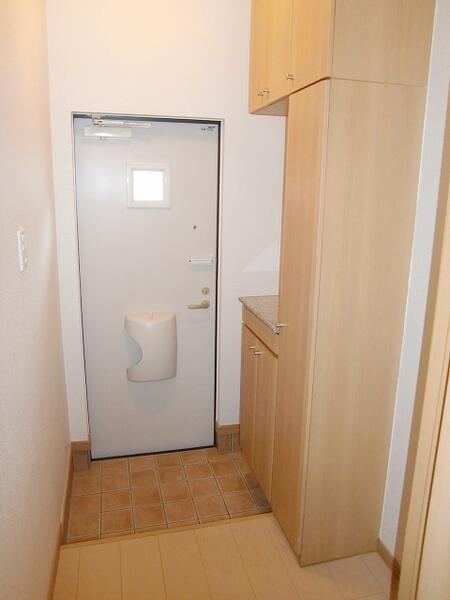 ソル・レヴェンテ ドゥーエ(玄関)