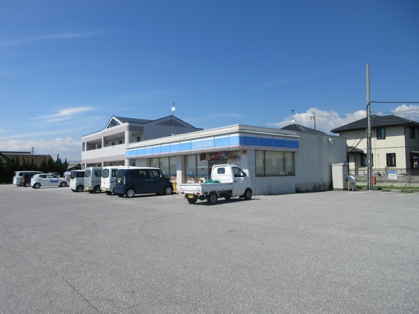 ケンブライト(ローソン近江宇賀野店)