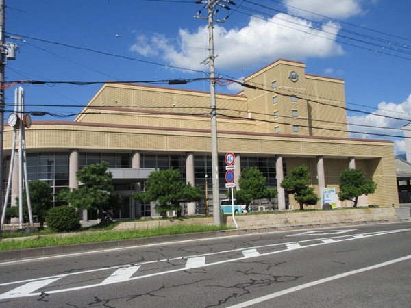 フォレストパーク・参番館(浅井文化ホール)