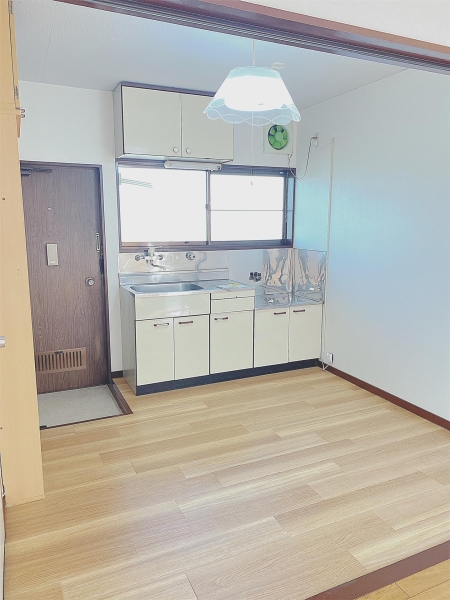ベルゾーネ小白川B棟