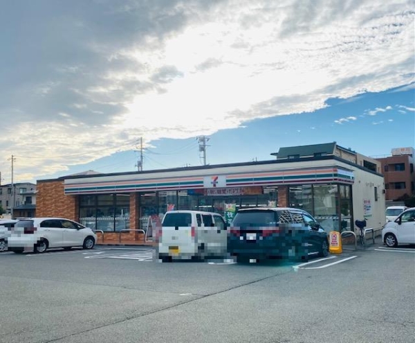 クオリア双葉(セブンイレブン山形駅西口店)