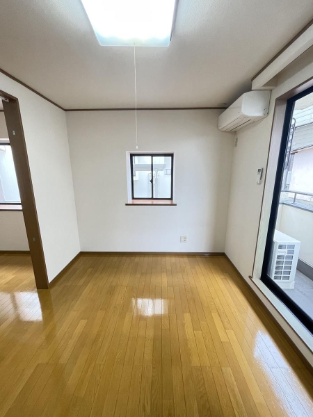 シャルム小白川Ｅ棟