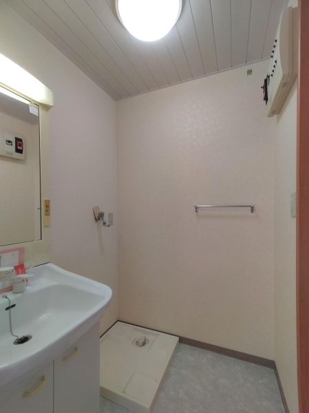 あこやペアシティーIII