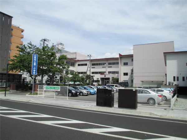 サンスクエア上町(山形市立第二小学校)