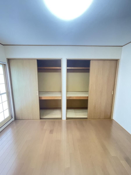 シャルム小白川C棟