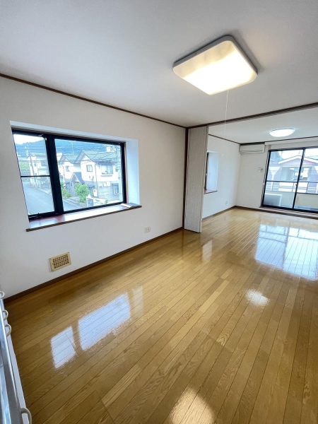 シャルム小白川C棟