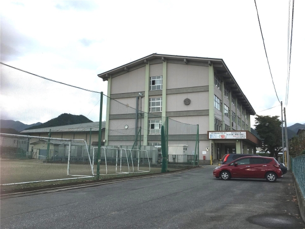 サンフォレスト(高楯中学校)