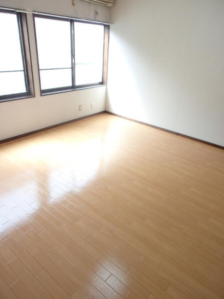 アリスターニ南原