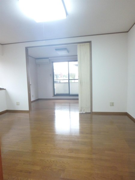 シャルム小白川Ｆ棟
