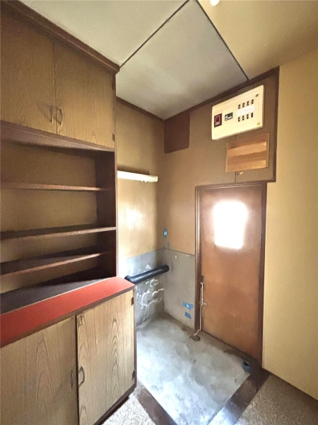 城西町3丁目貸家