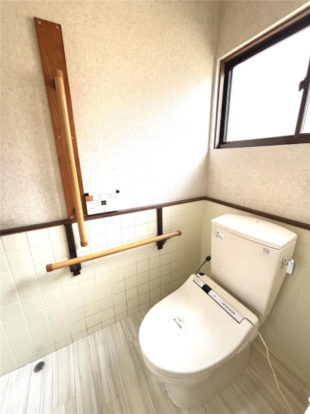 城西町3丁目貸家