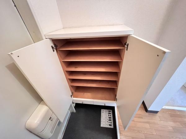 アールコート鹿の子台C棟(収納)