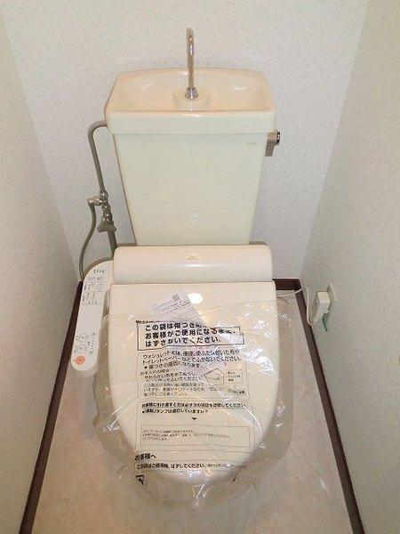 アパートメント二階