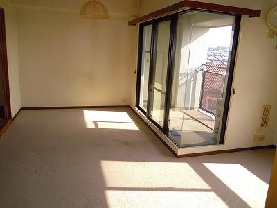 三田カルチャータウンリフォレＢ棟