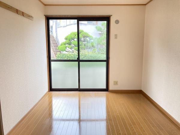 セジュール対中