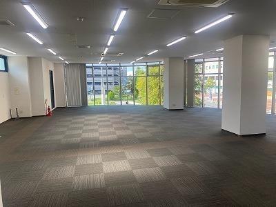 三田市すずかけ台２丁目の店舗・事務所