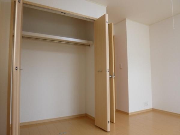 レーベンスクエアⅡ号棟