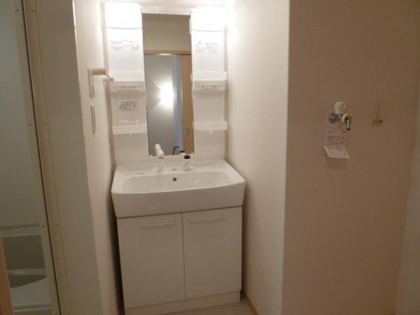 レーベンスクエアⅡ号棟