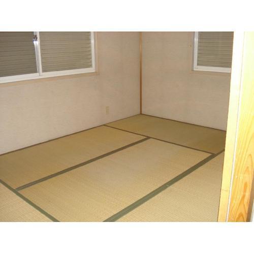 弥生が丘4丁目貸家