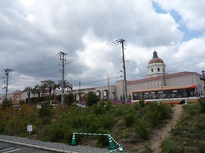 カートル・セゾン２(神戸三田プレミアム・アウトレット)