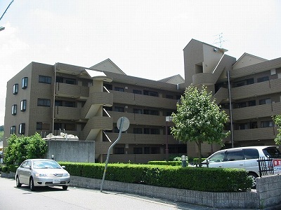 ドマーニ三田横山