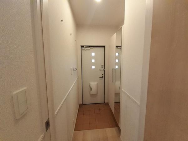 ザ・ビレッジグリーン山口町Ⅱ(玄関)