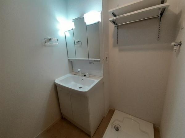 ザ・ビレッジグリーン山口町Ⅱ(洗面台・洗面所)