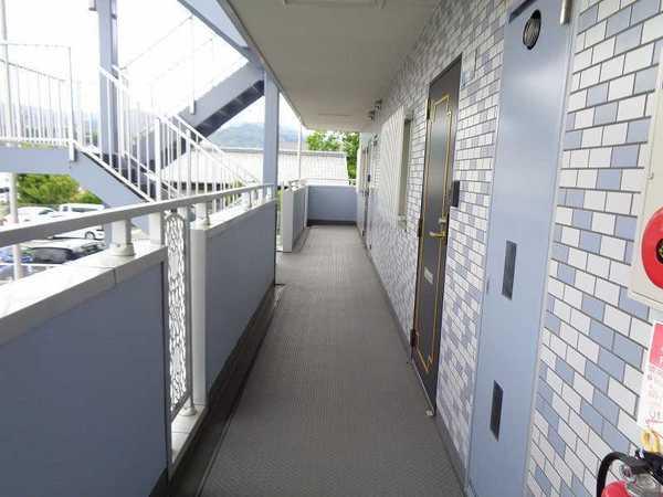 シュロスアリノ