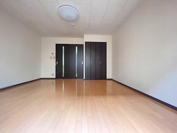 アンプルールクラージュＫＡＺＵＢＯＮ