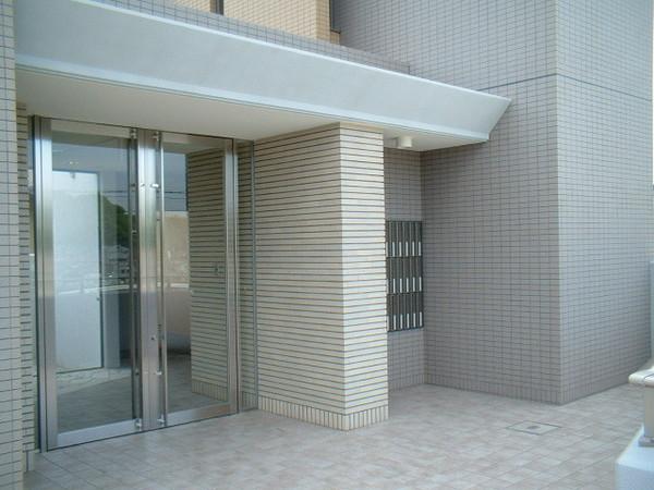 スプランドゥールヴィラ(エントランス)