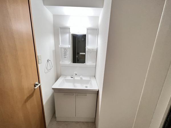 スプランドゥールヴィラ(洗面台・洗面所)