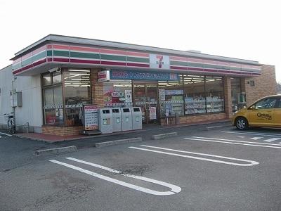 クレール加茂(セブンイレブン三田下井沢店)