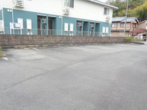 ガーデンコート西棟