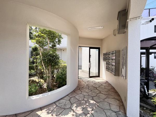 メゾンイワサカ(エントランス)