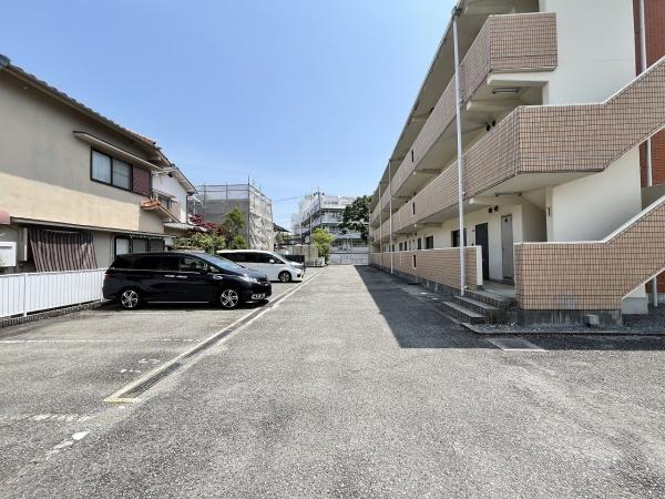 グリーンヒルⅢ(駐車場)