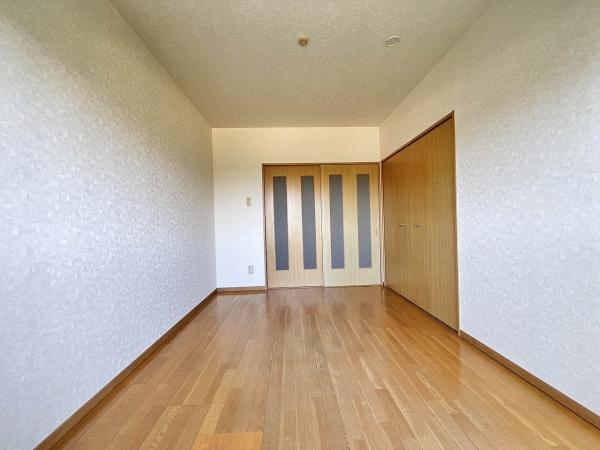 サンシャイン西山