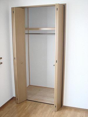 三輪アザレア