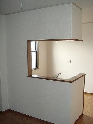 三輪アザレア