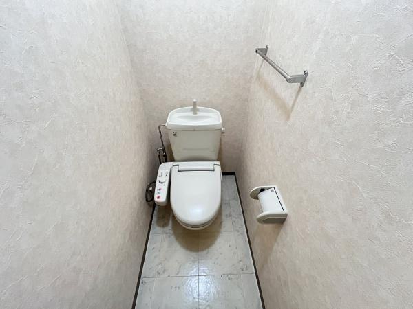 三輪アザレア