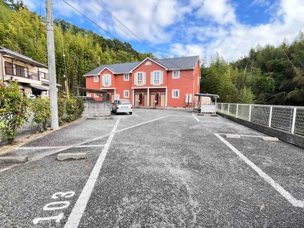 フィエルテ(駐車場)