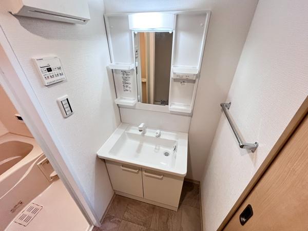 Alivio(アリビオ)三田駅前(洗面台・洗面所)