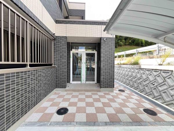 ボヌール西山(エントランス)